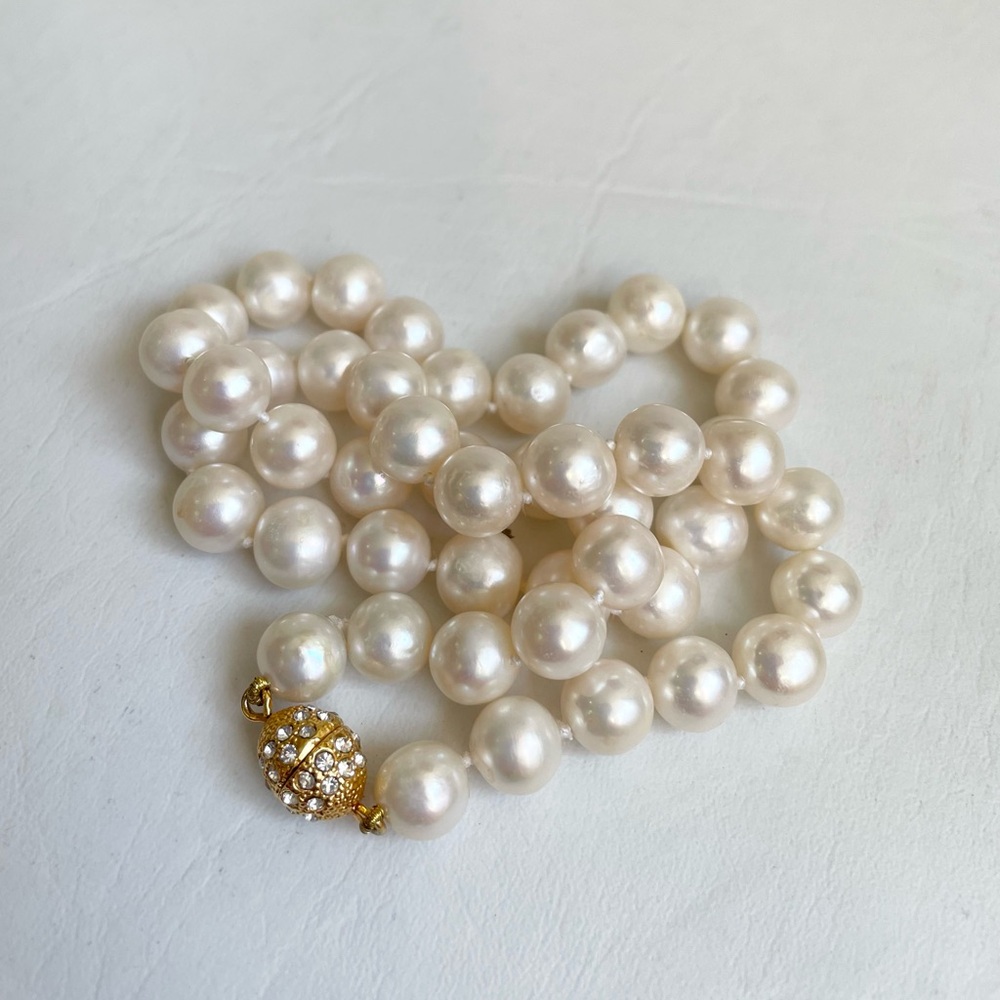 SINGLE STRAND 46 FRESHWATER PEARL NECKLACE GP TWIST CLASP 40 RHINESTONES